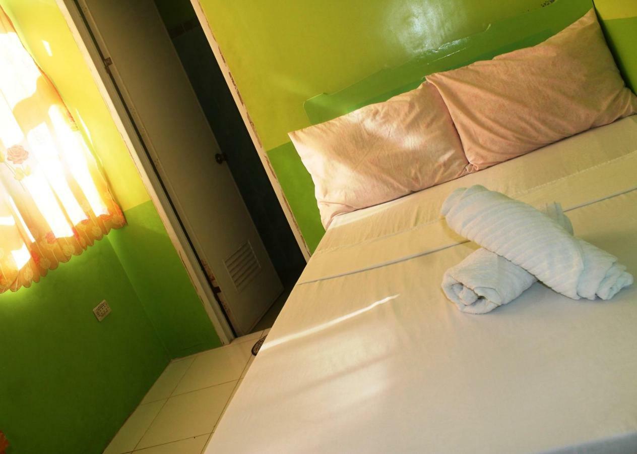 Austria'S Guest House El Nido Exterior foto